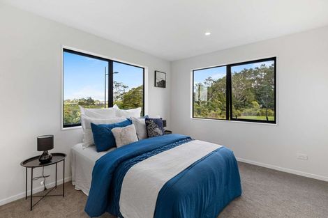 Photo of property in 3 Whawhaki Lane, Kumeu, 0810