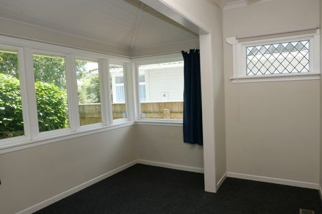 Photo of property in 5 Burrows Avenue, Karori, Wellington, 6012