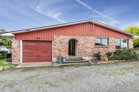 Photo of property in 1 Everett Street, Coalgate, 7673