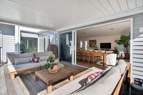 Photo of property in 38 Orchard Road, Greytown, 5712