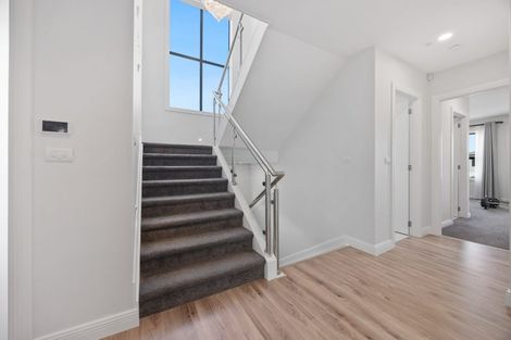 Photo of property in 2 Drumnaconagher Road, Flat Bush, Auckland, 2019