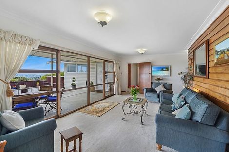 Photo of property in 32 Takahe Drive, Cashmere, Christchurch, 8022