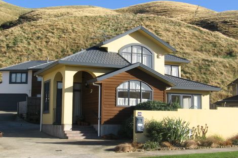 Photo of property in 65 Amesbury Drive, Churton Park, Wellington, 6037