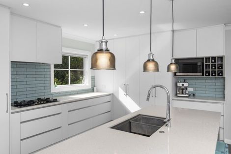 Photo of property in 16 Tralee Street, Omokoroa, 3114