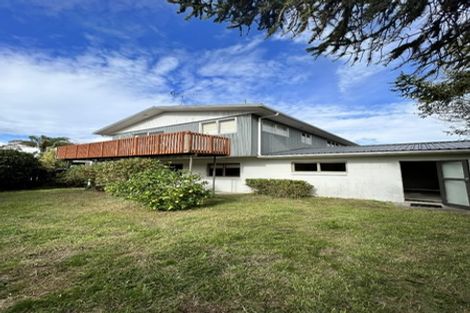 Photo of property in 1/17 Glenvar Road, Torbay, Auckland, 0630