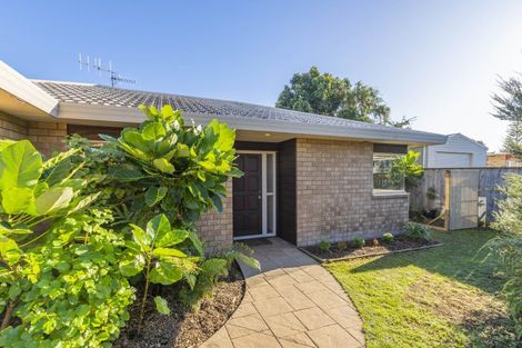 Photo of property in 23 Michael Road, Paraparaumu Beach, Paraparaumu, 5032