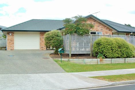 Photo of property in 10a Max Short Drive, Pukekohe, 2120