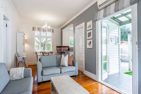 Photo of property in 388 Fergusson Drive, Heretaunga, Upper Hutt, 5018