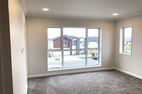 Photo of property in 32 Hikuawa Road, Flat Bush, Auckland, 2019