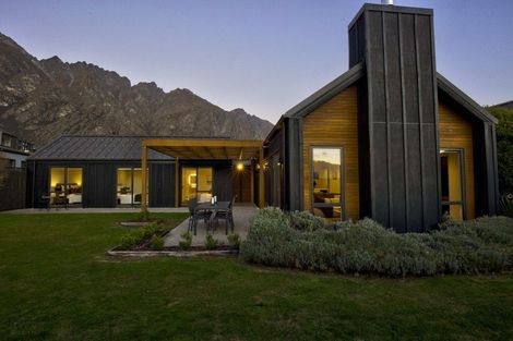 Photo of property in 56 Jacks Point Rise, Jacks Point, Queenstown, 9371