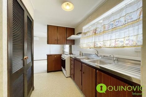 Photo of property in 21 Faith Bullock Place, New Lynn, Auckland, 0600