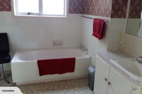 Photo of property in 9 Severn Place, Spotswood, New Plymouth, 4310