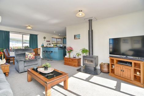 Photo of property in 10b Karlaw Place, Parklands, Christchurch, 8083