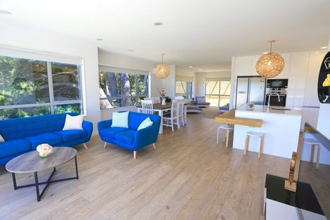 Photo of property in 104 Fairview Avenue, Fairview Heights, Auckland, 0632