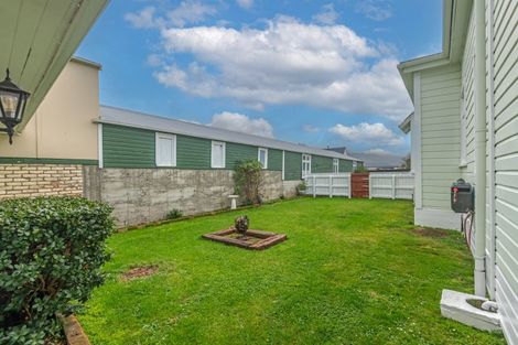 Photo of property in 22 Bowen Street, Woodville, 4920