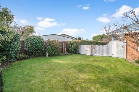 Photo of property in 18 Claverley Gardens, Avonhead, Christchurch, 8042