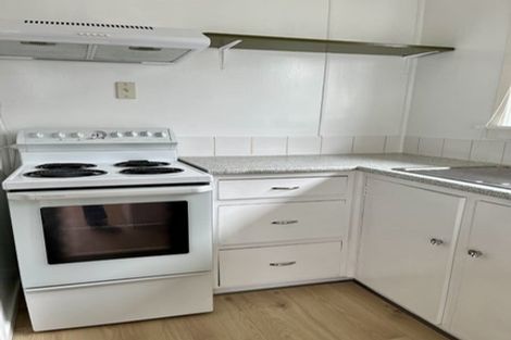 Photo of property in 66 Barrett Street, Westown, New Plymouth, 4310