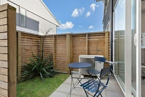 Photo of property in 24u3 Princess Terrace, Newtown, Wellington, 6021