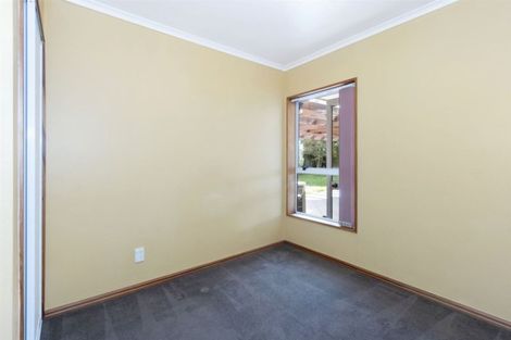 Photo of property in 33 Kirsten Place, Parklands, Christchurch, 8083