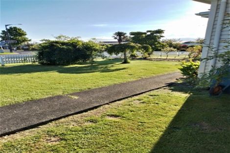 Photo of property in 11 Darlington Street, Ngatea, 3503