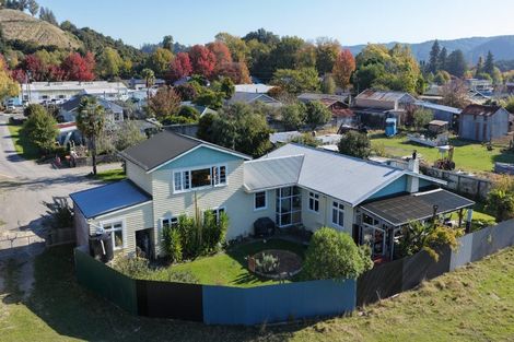 Photo of property in 95 Edward Street, Wakefield, 7025