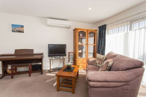 Photo of property in 15 Mahlet Street, Northwood, Christchurch, 8051