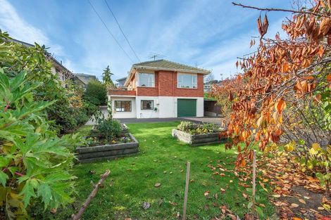 Photo of property in 8 Elwyn Crescent, Green Island, Dunedin, 9018