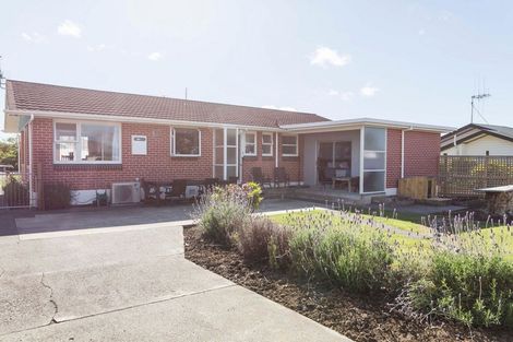 Photo of property in 25 Victoria Avenue, Dannevirke, 4930