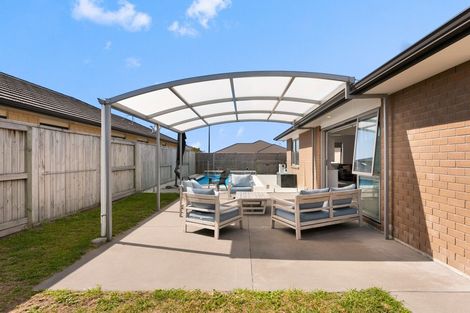Photo of property in 18 Kamahi Crescent, Papamoa Beach, Papamoa, 3118