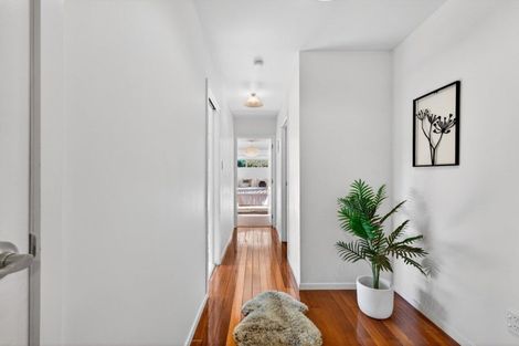 Photo of property in 1/11 Chester Street, Taradale, Napier, 4112