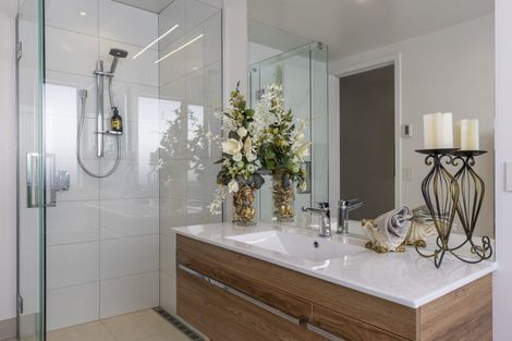 Photo of property in 28 Victoria Street, Richmond Heights, Taupo, 3330