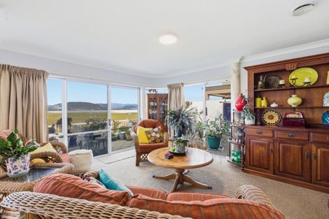 Photo of property in 9 Phoenix Heights, Mount Maunganui, 3116