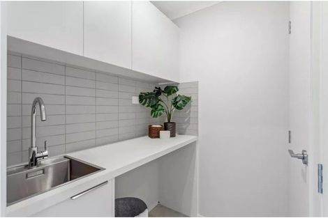Photo of property in 17 Hema Road, Hobsonville, Auckland, 0616