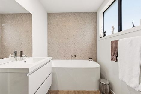 Photo of property in 11 Till Street, Jacks Point, 9371