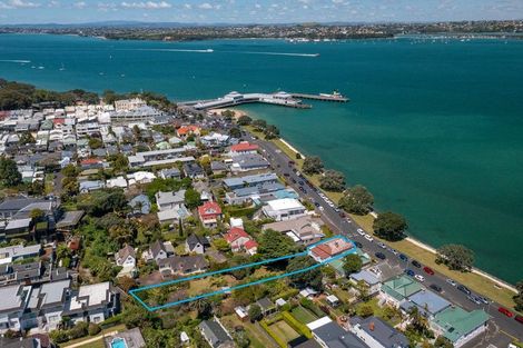 Photo of property in 27 Queens Parade, Devonport, Auckland, 0624