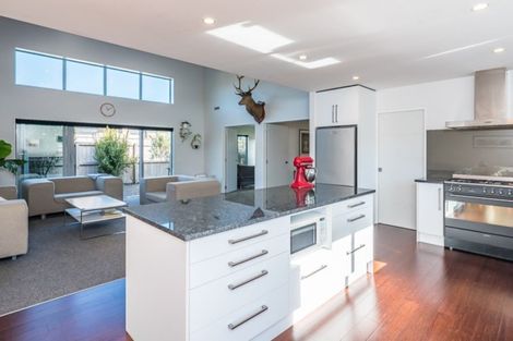 Photo of property in 4 Hana Udy Place, Paraparaumu Beach, Paraparaumu, 5032