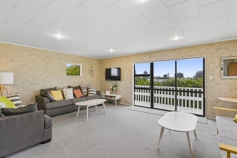 Photo of property in 5 Norna Grove, Waikawa Beach, Manakau, 5573