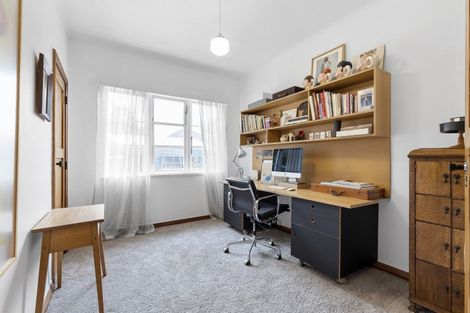 Photo of property in 85 Savage Crescent, West End, Palmerston North, 4412