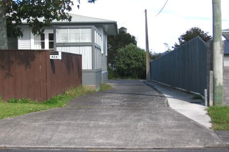 Photo of property in 42 Strid Road, Te Atatu South, Auckland, 0610