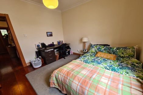 Photo of property in 76 Glenmore Street, Northland, Wellington, 6012