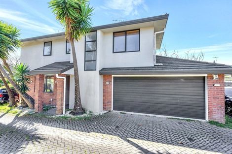 Photo of property in 2/127 Coronation Road, Papatoetoe, Auckland, 2025