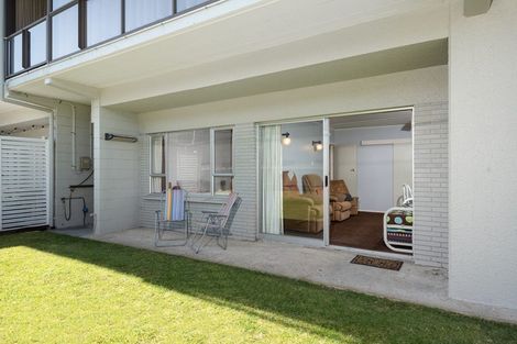 Photo of property in 40 Maunganui Road, Mount Maunganui, 3116