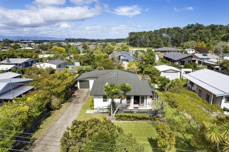 Photo of property in 6 Cousins Avenue East, Foxton Beach, Foxton, 4815