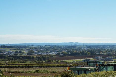 Photo of property in 64 Blake Road, Pukekohe, 2120