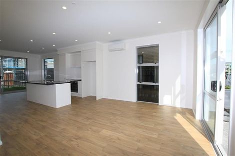 Photo of property in 5 Spotted Dove Road, Hobsonville, Auckland, 0616