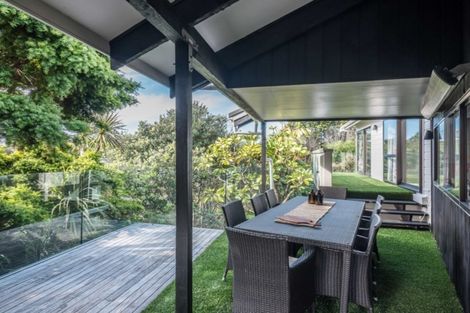Photo of property in 9 Hona Street, Waikanae Beach, Waikanae, 5036