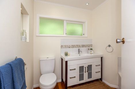Photo of property in 9b The Esplanade, Raumati South, Paraparaumu, 5032