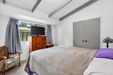 Photo of property in 8 Wirihana Road, Titirangi, Auckland, 0604