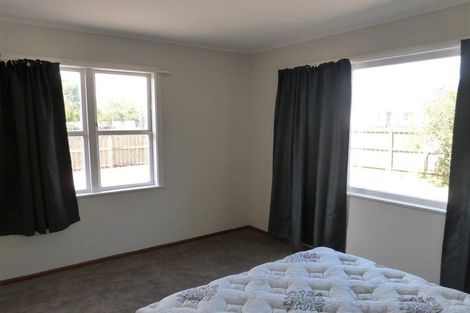 Photo of property in 2 Hinau Road, Mangere Bridge, Auckland, 2022