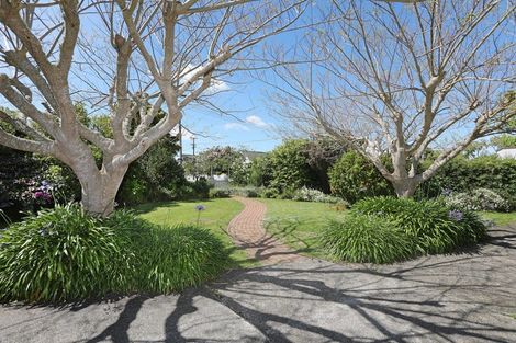 Photo of property in 6 Ross Street, Marton, 4710